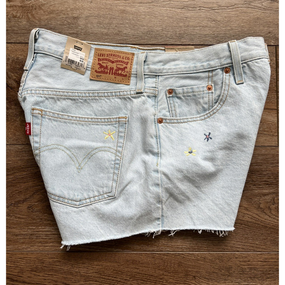 NWT Levi's 501 Denim Shorts Womens 29 High Rise Embroidered Button Fly Festival - Picture 12 of 12